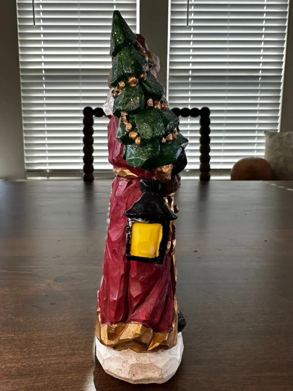 Old World Santa Claus Resin Figurine Faux Wood Carved Christmas Decor 7.5
